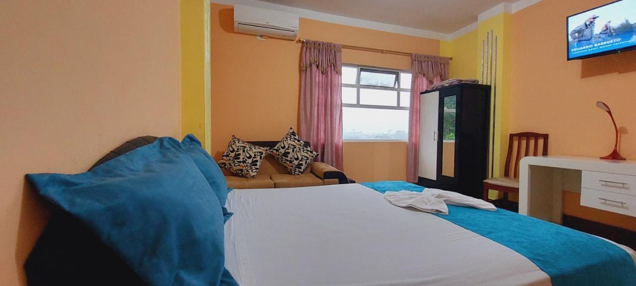 Hotel Platinum Class Nueva Loja Extérieur photo