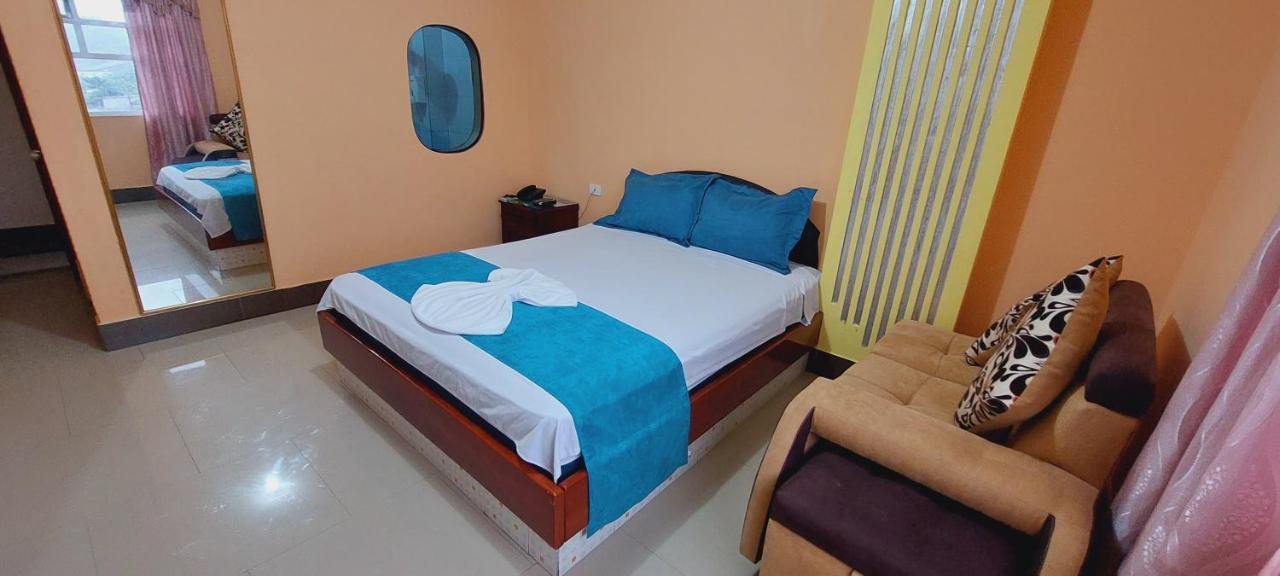 Hotel Platinum Class Nueva Loja Extérieur photo