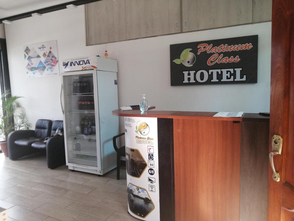 Hotel Platinum Class Nueva Loja Extérieur photo