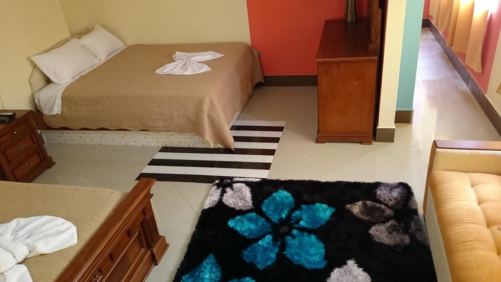 Hotel Platinum Class Nueva Loja Chambre photo