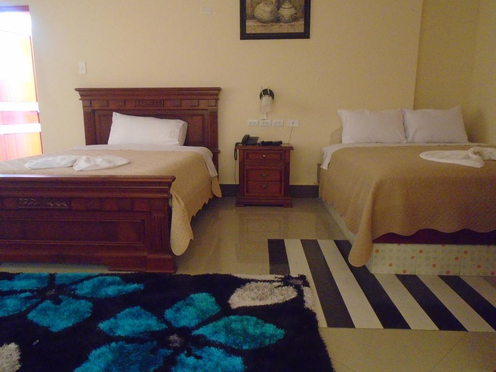Hotel Platinum Class Nueva Loja Extérieur photo