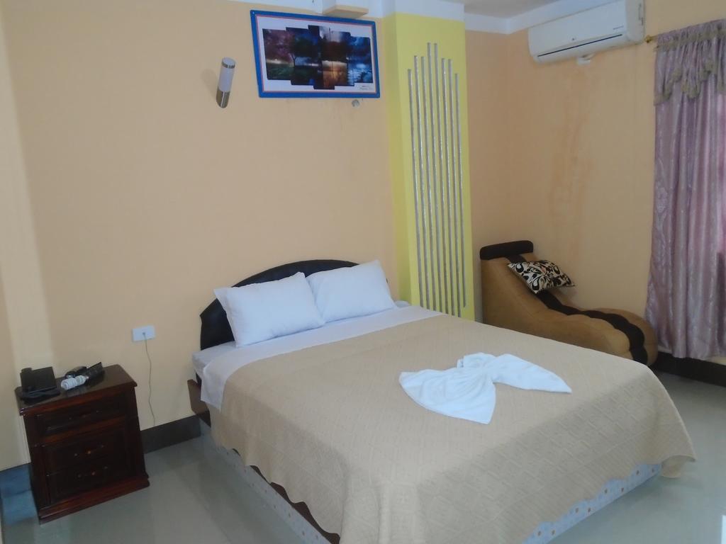 Hotel Platinum Class Nueva Loja Extérieur photo